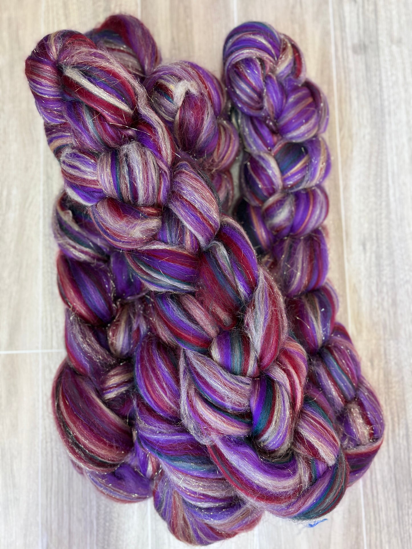 Christmas Wrapping Corridale Stellina Comb Top Roving Fiber