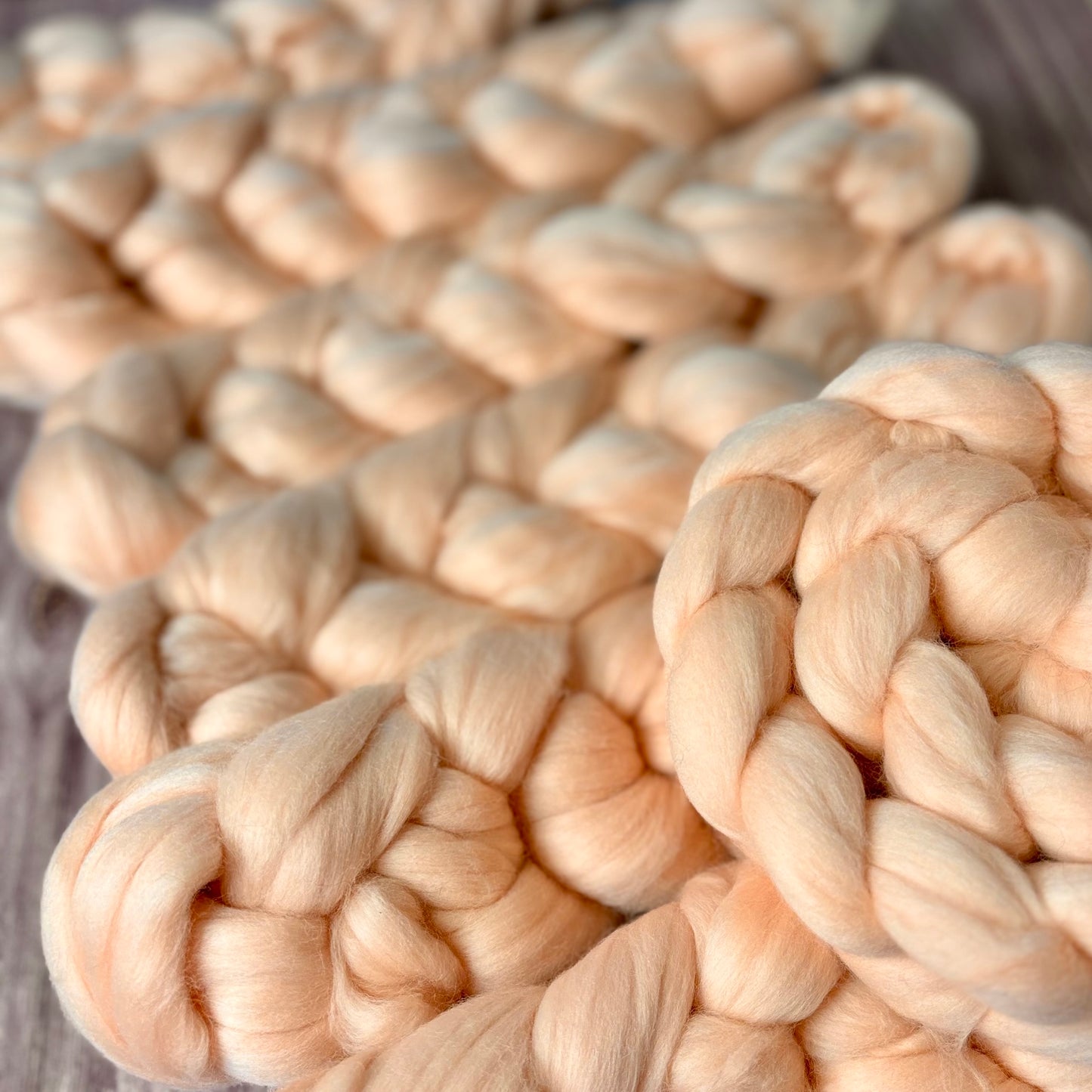 Eggshell Superfine Merino Wool Combed Top - Roving - Spinning Fiber for Spinning Wheel