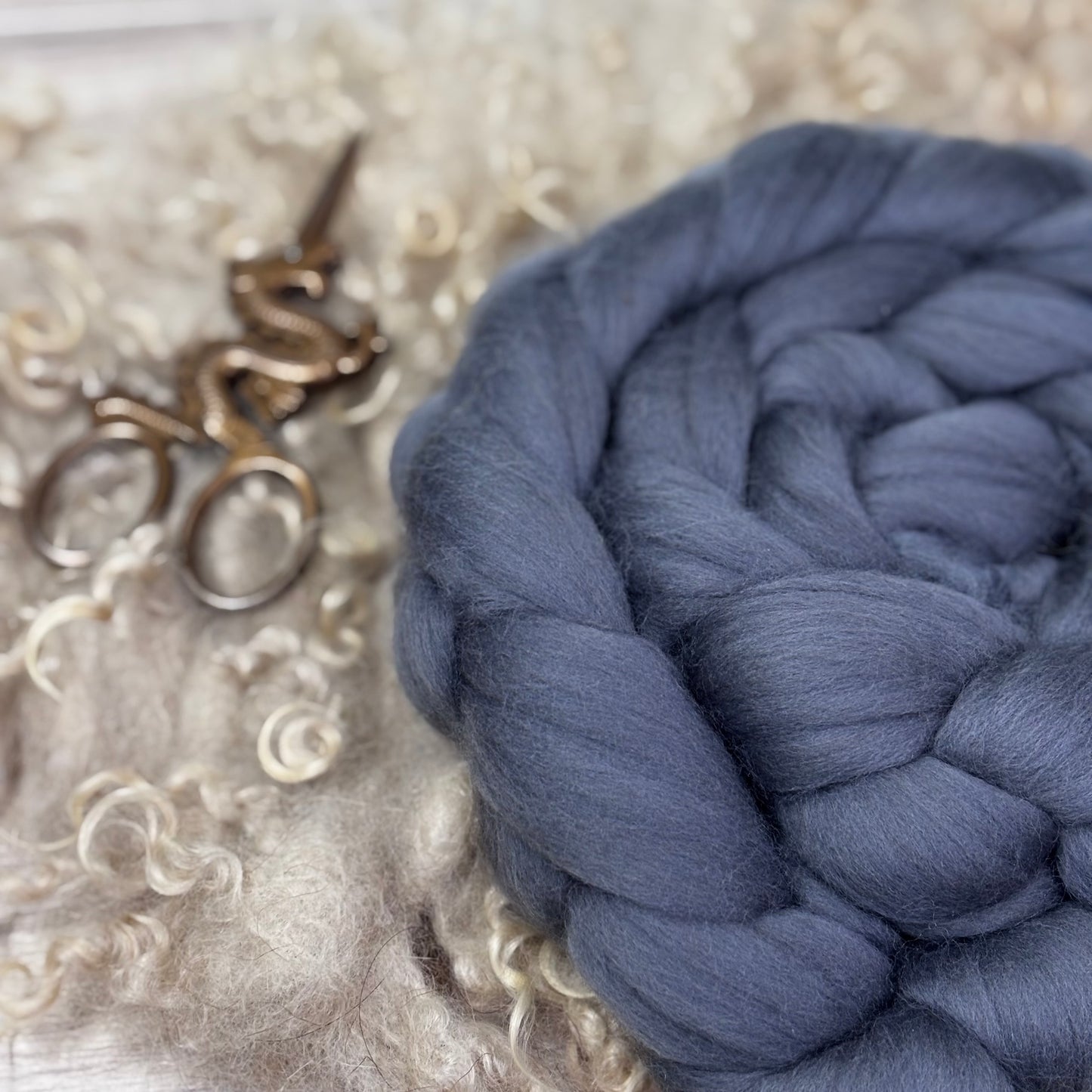 Granite Superfine Merino Wool - Dark Grey - spinning fiber for beginners