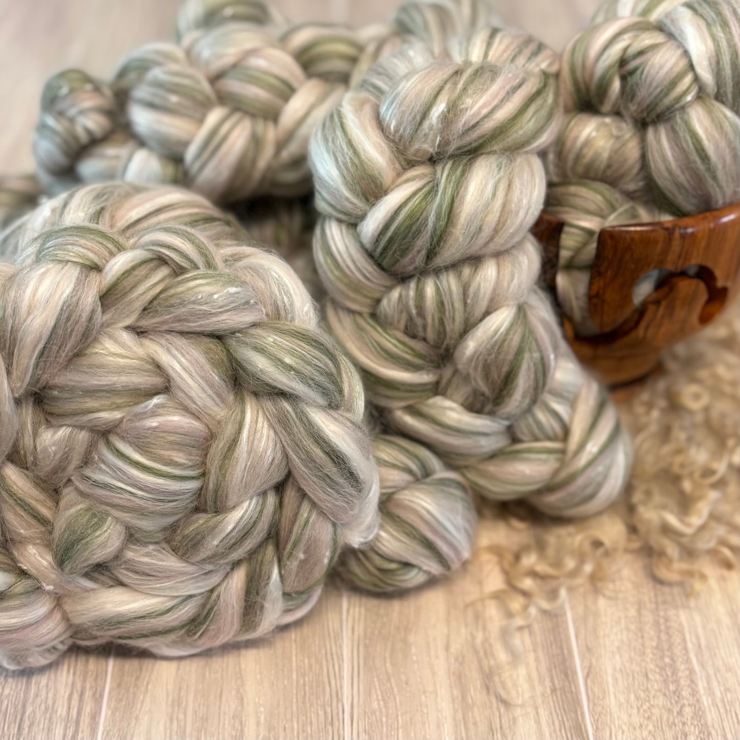 Minky Winky - Merino Wool, Mulberry Silk, Alpaca Wool, & Viscose - Fiber for Spinning