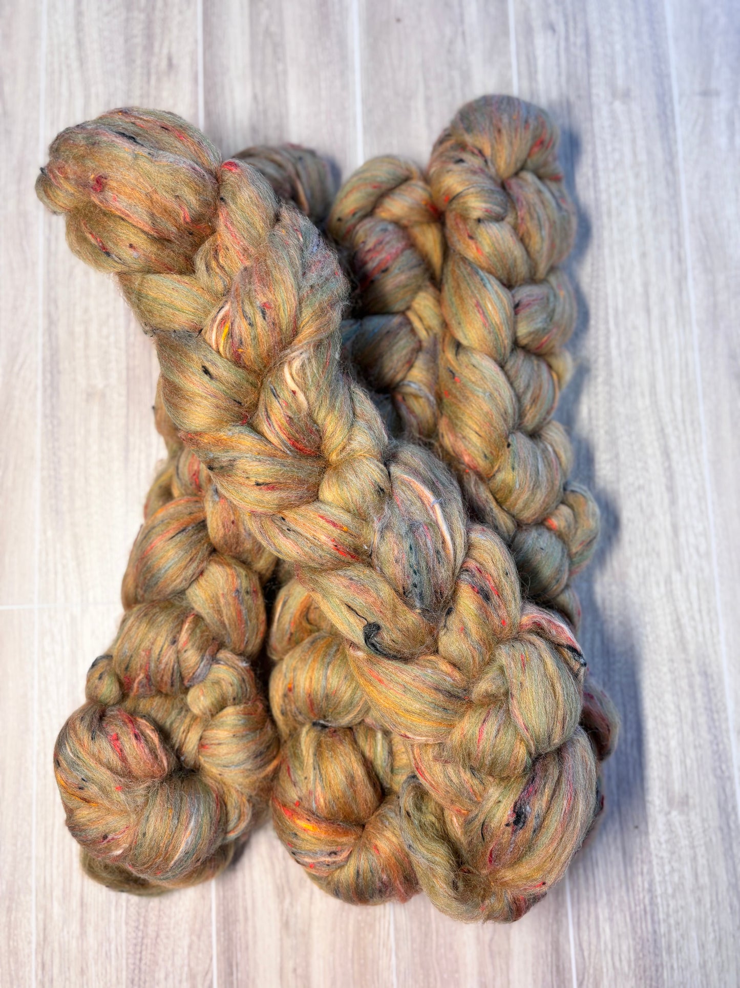 Panning For Gold Tweed Roving Fiber