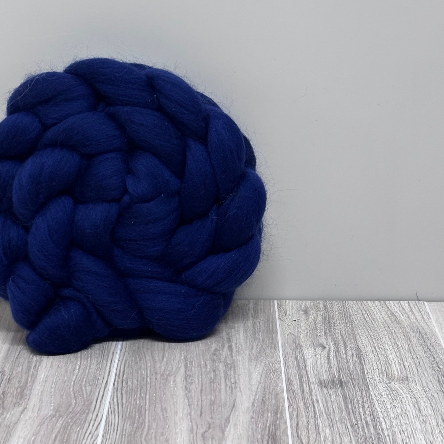 Tanzanite Superfine Merino Spinning Wool - Spinning fiber for beginners