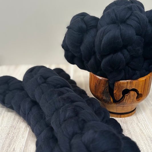 Charcoal Superfine Merino Spinning Wool - Spinning fiber for beginners