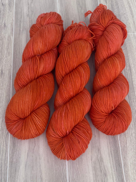 Crimson Kiss Fingering / Sock Yarn
