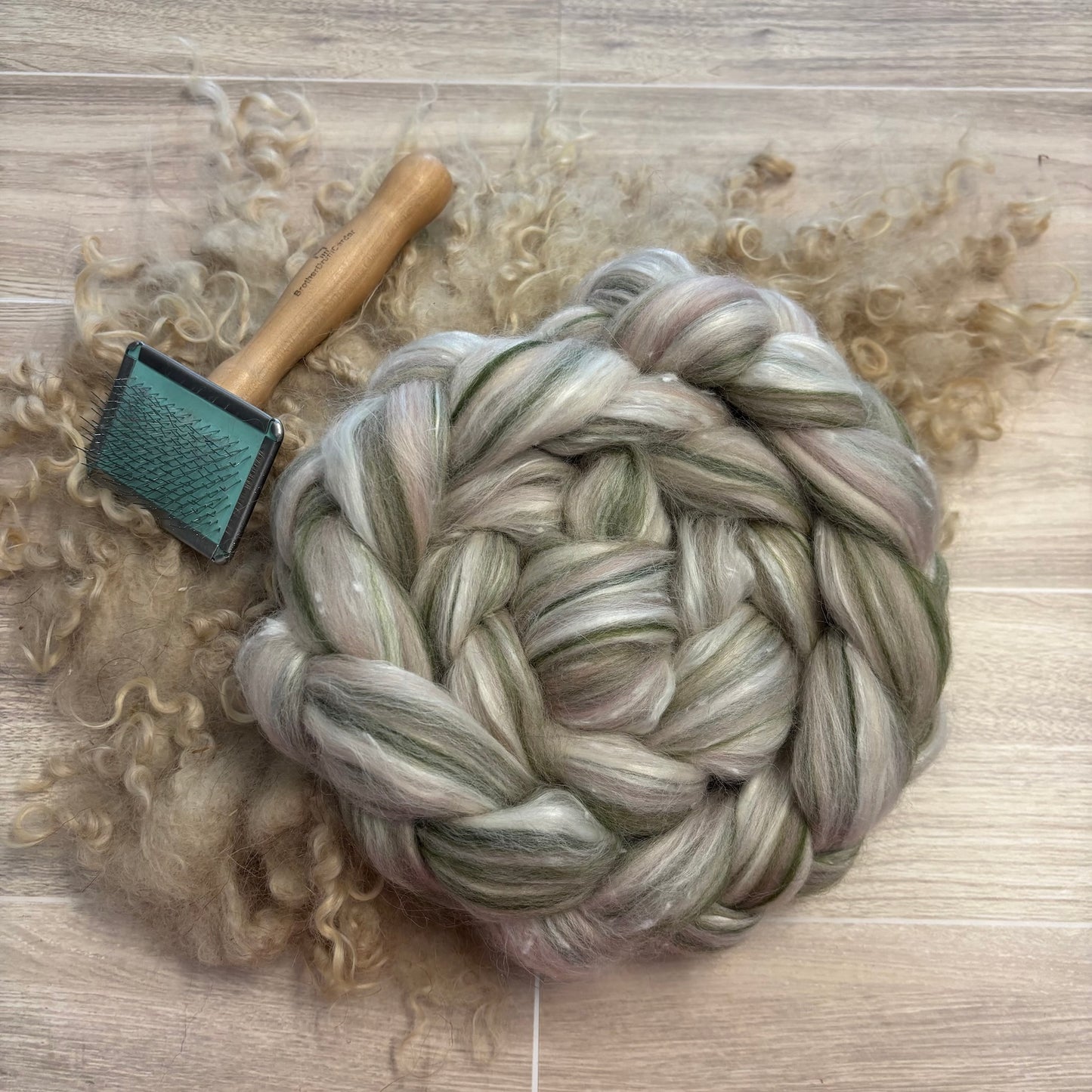 Minky Winky - Merino Wool, Mulberry Silk, Alpaca Wool, & Viscose - Fiber for Spinning