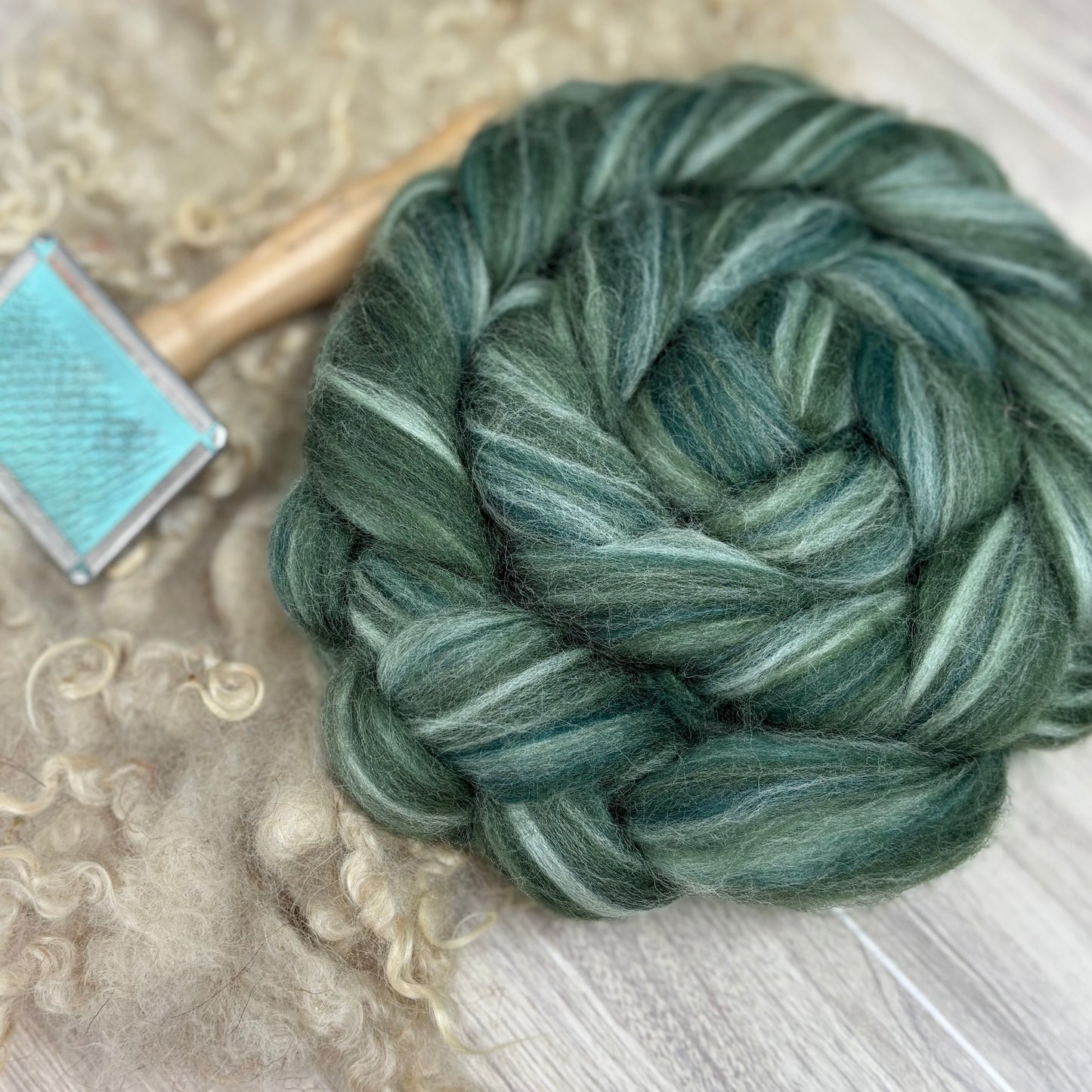 Olive Grove - Merino Wool, Shetland Wool & Bio Nylon Blend - Spinning Fiber for Spinning Wheel