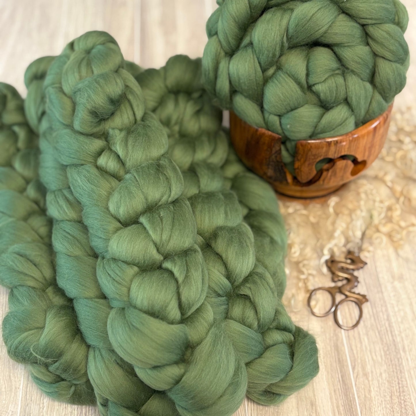 Olive Superfine Merino Wool - Spinning Wool - Spinning fiber for beginners