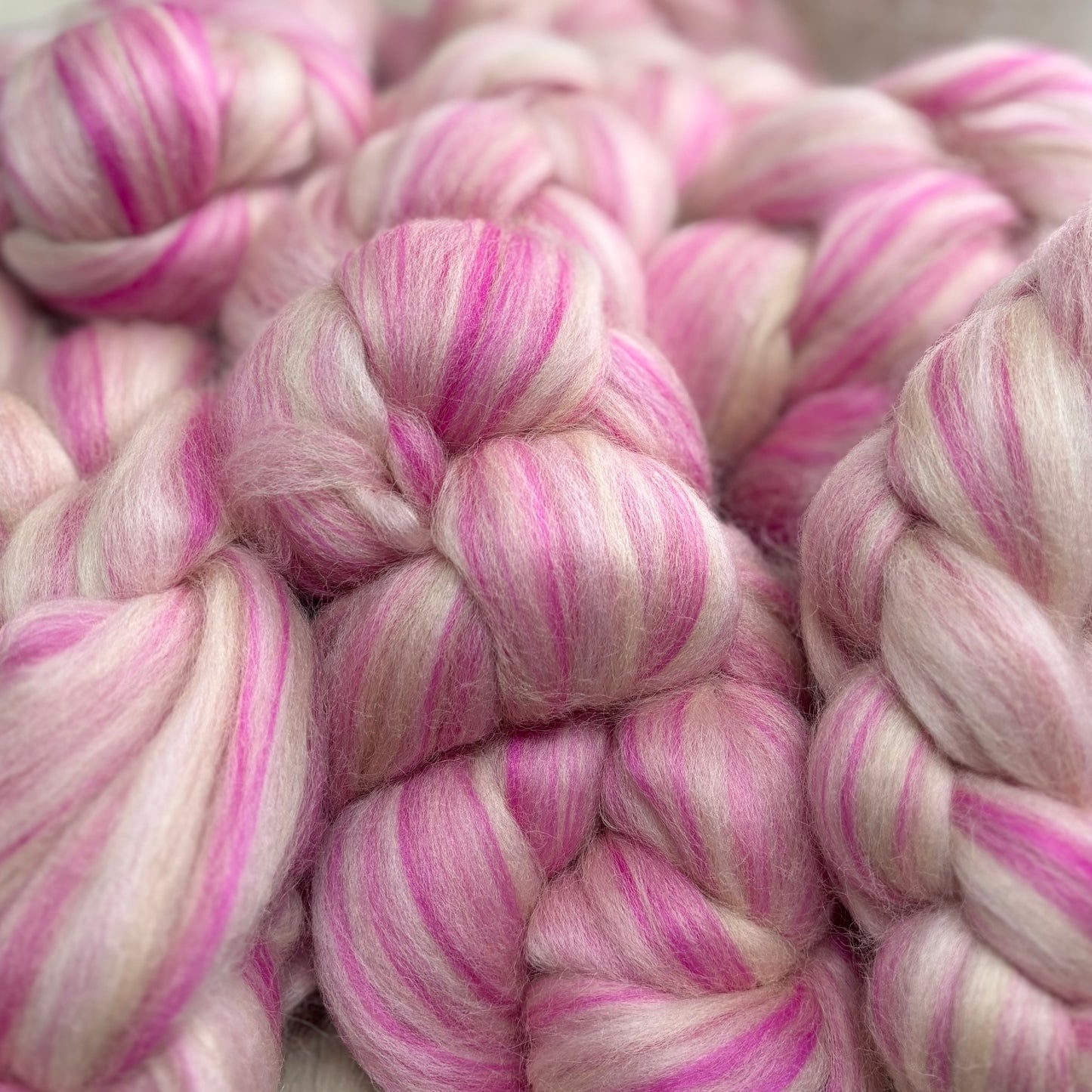 Pressed Pink - Merino Wool, Shetland Wool & Bio-Nylon Blend - Combed Top - Roving -Spinning Wool