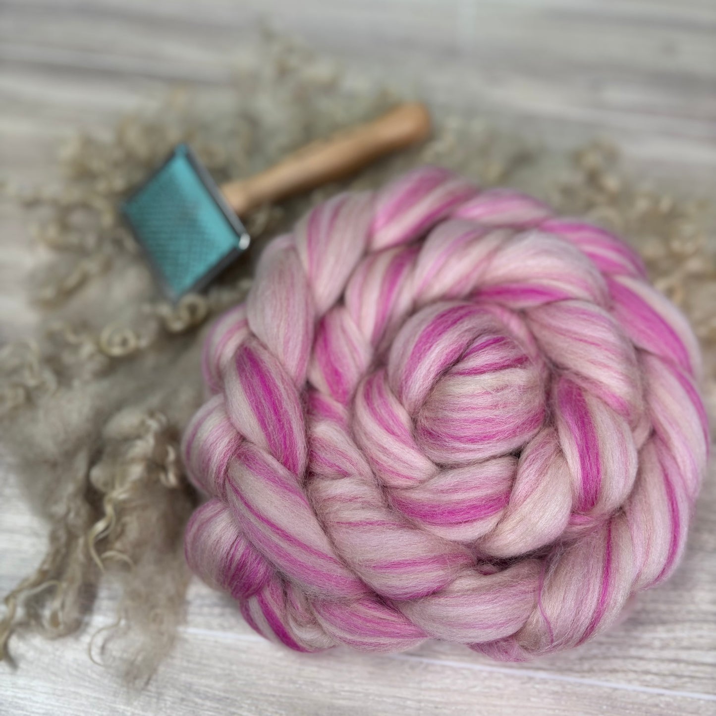 Pressed Pink - Merino Wool, Shetland Wool & Bio-Nylon Blend - Combed Top - Roving -Spinning Wool