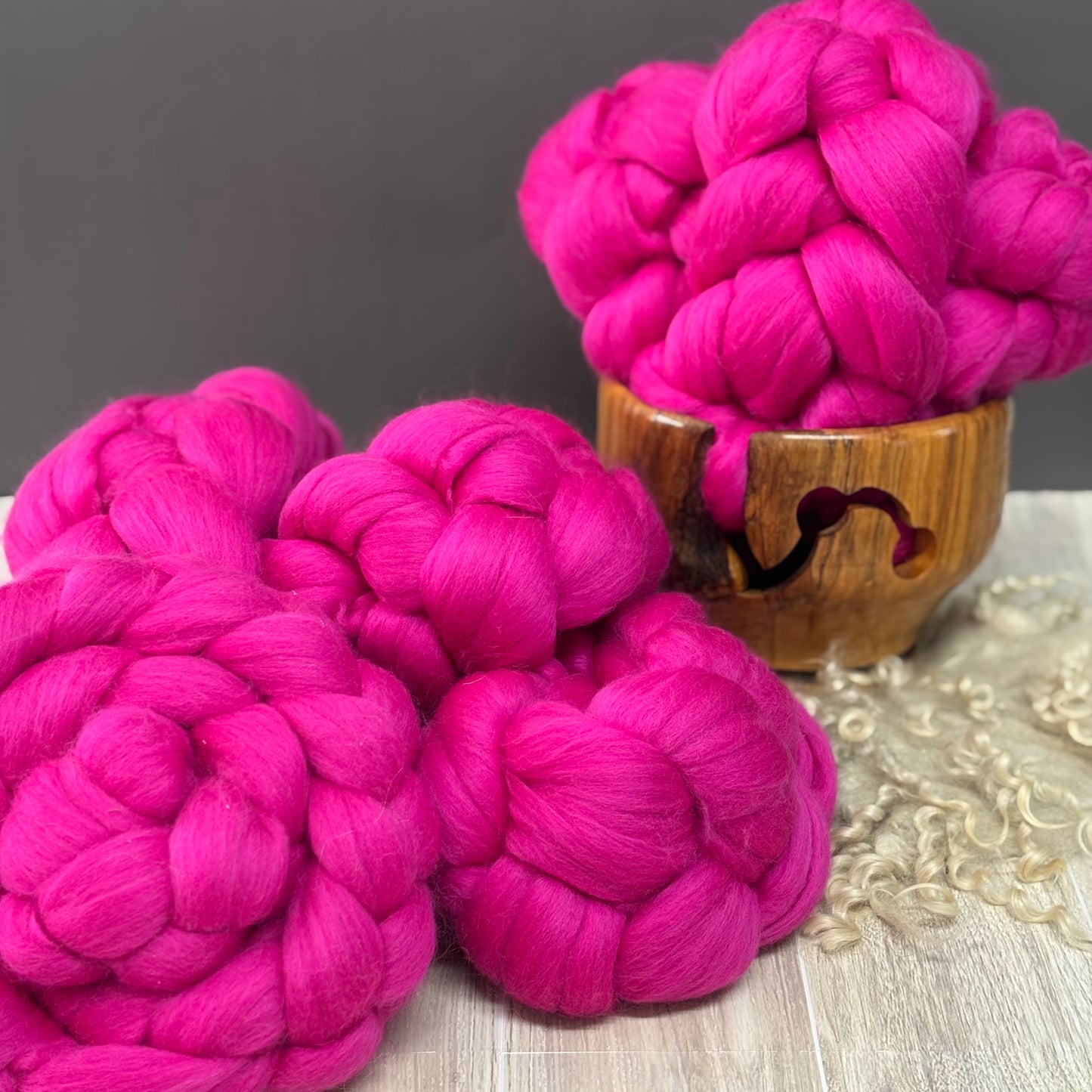 Raspberry Superfine Merino Spinning Wool - Spinning fiber for beginners