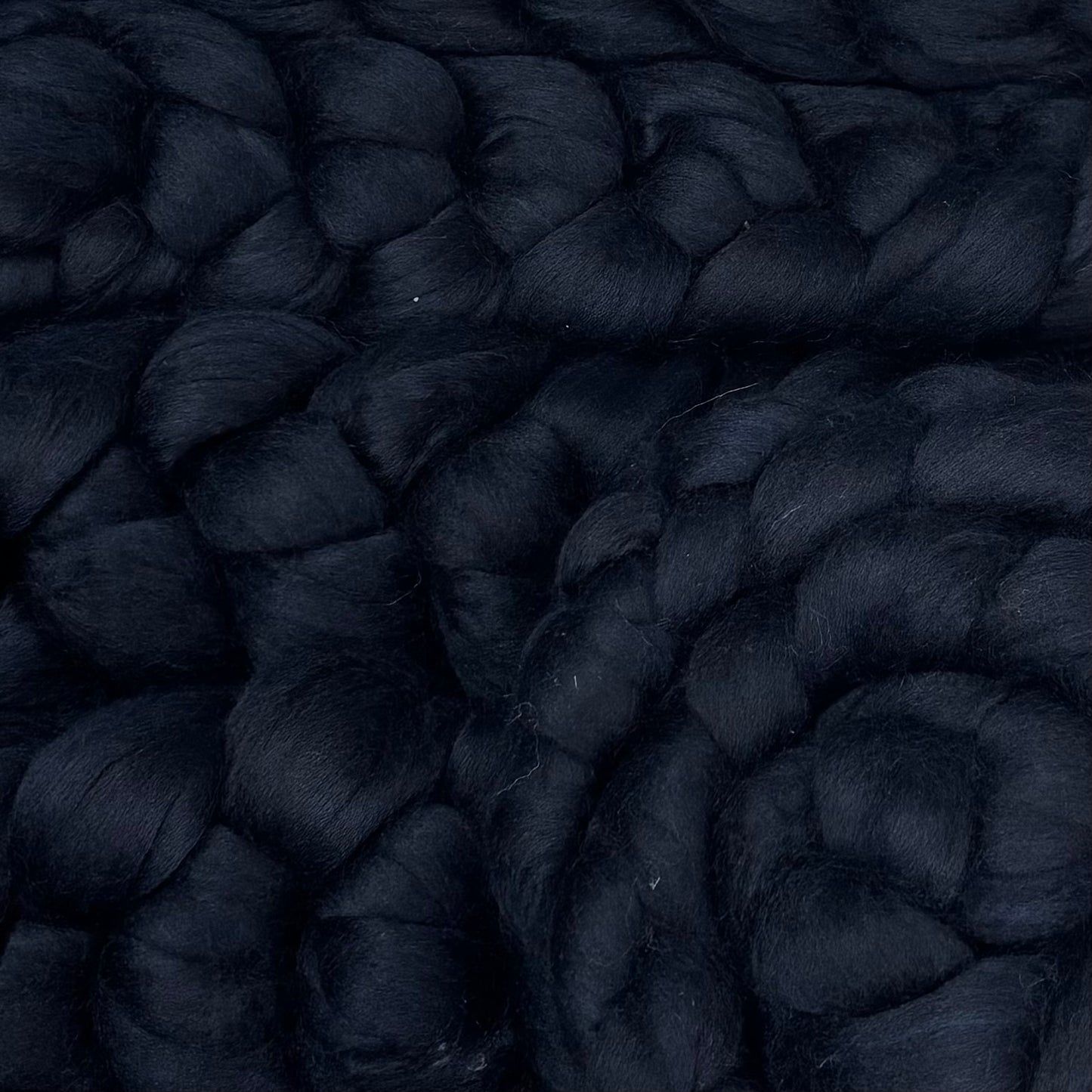 Raven Superfine Merino Wool Combed Top - Roving - Spinning Fiber for Spinning Wheel