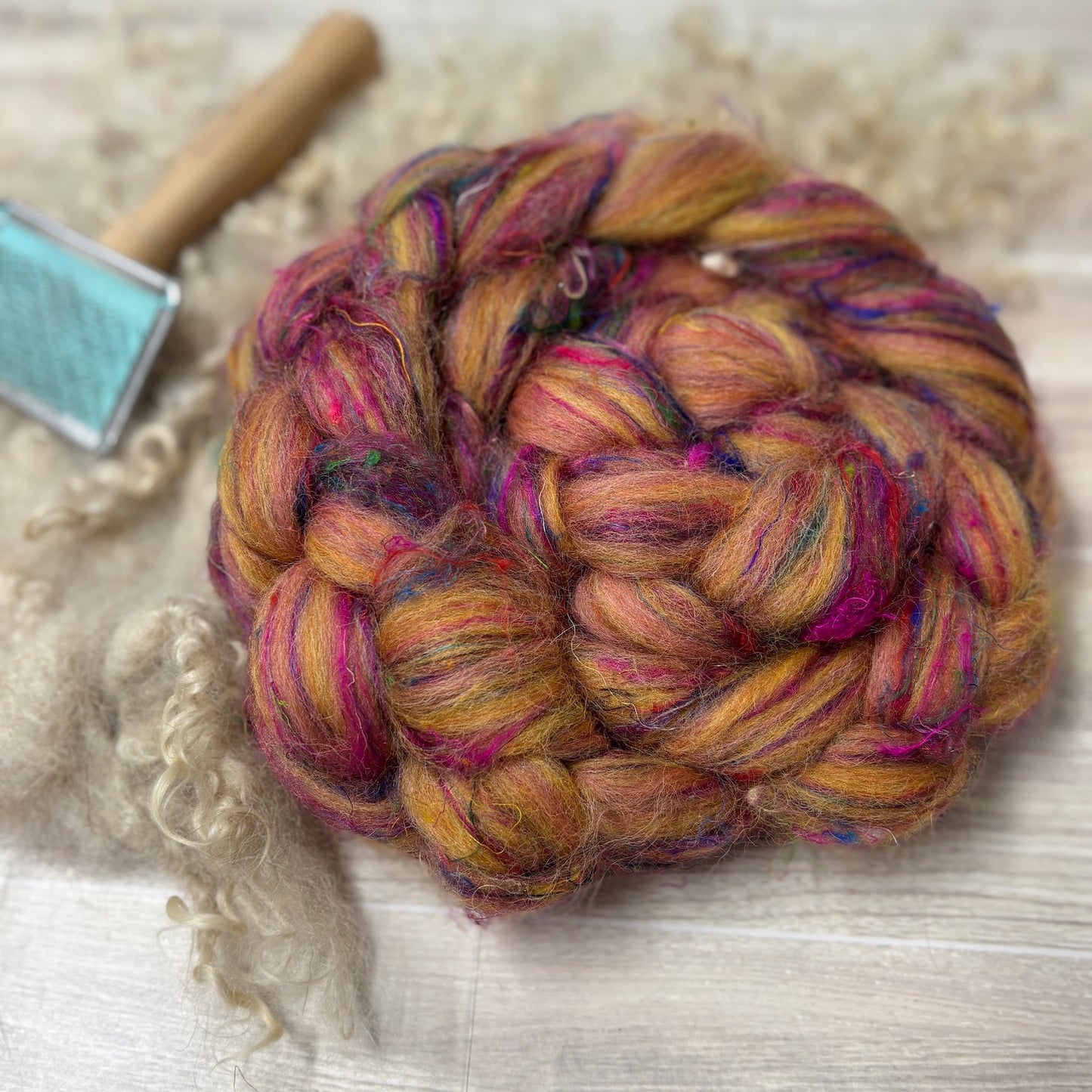 Retro - Recycled Wool & Sari Silk fiber for spinning