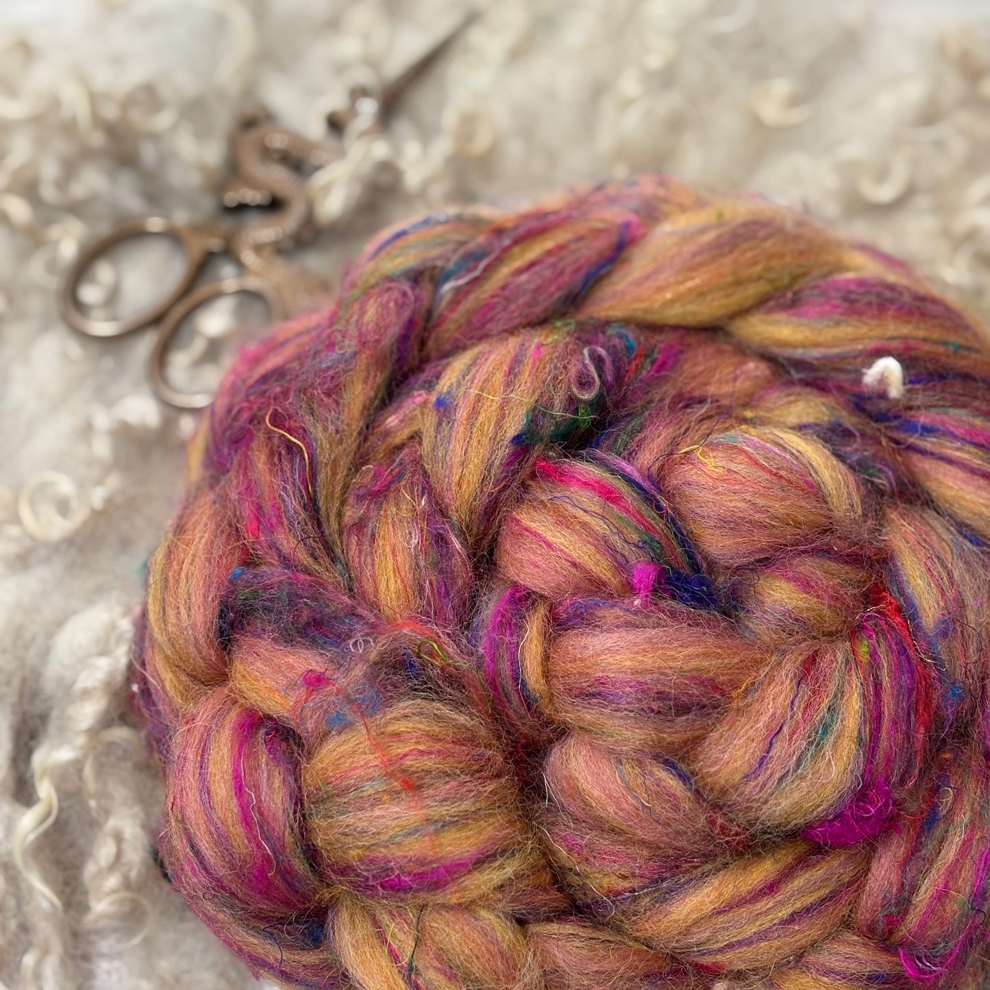 Retro - Recycled Wool & Sari Silk fiber for spinning