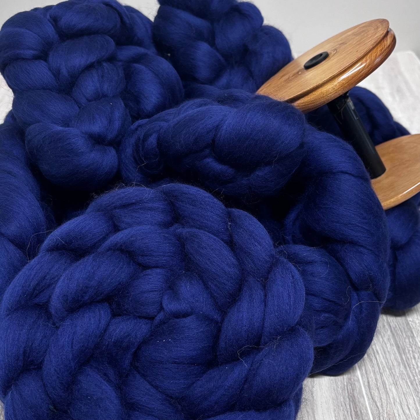 Tanzanite Superfine Merino Spinning Wool - Spinning fiber for beginners