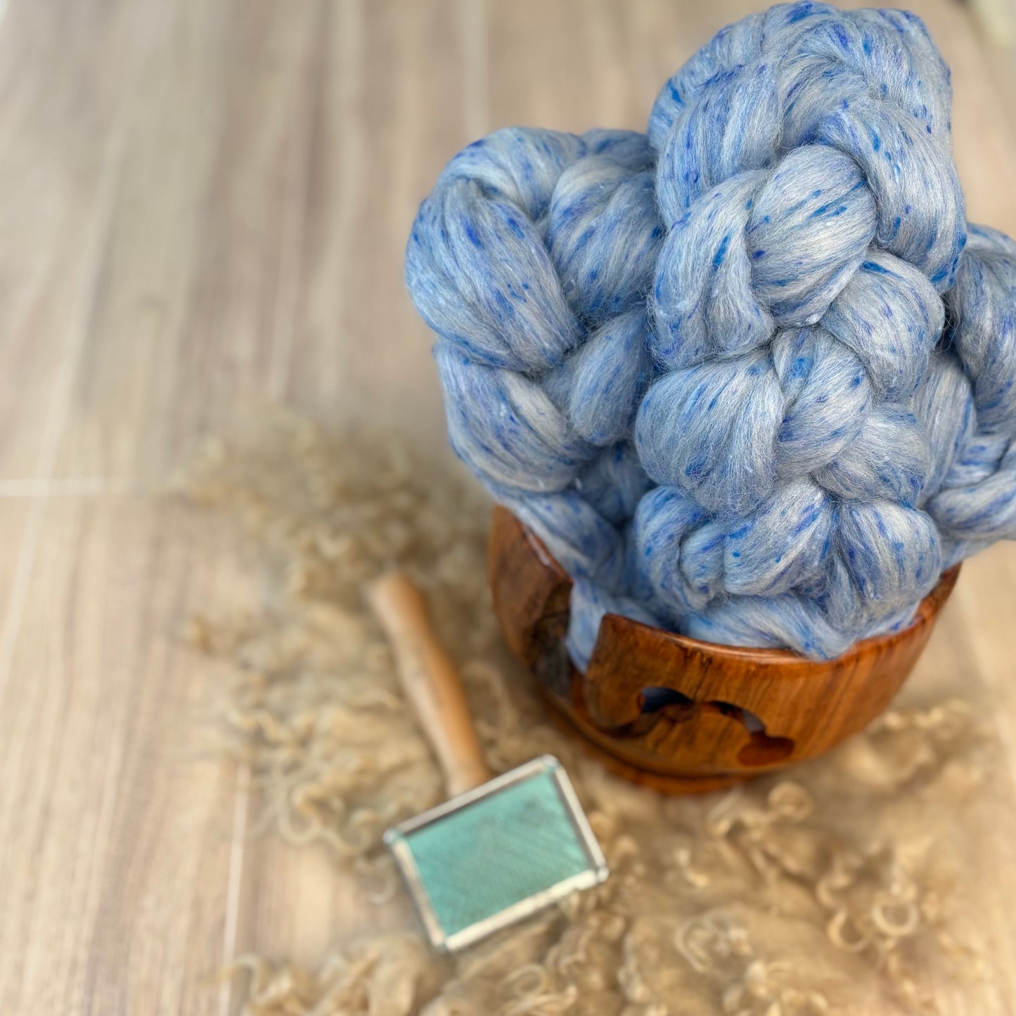 Tea Cup Blue Tweed Roving Combed Top Spinning Fiber