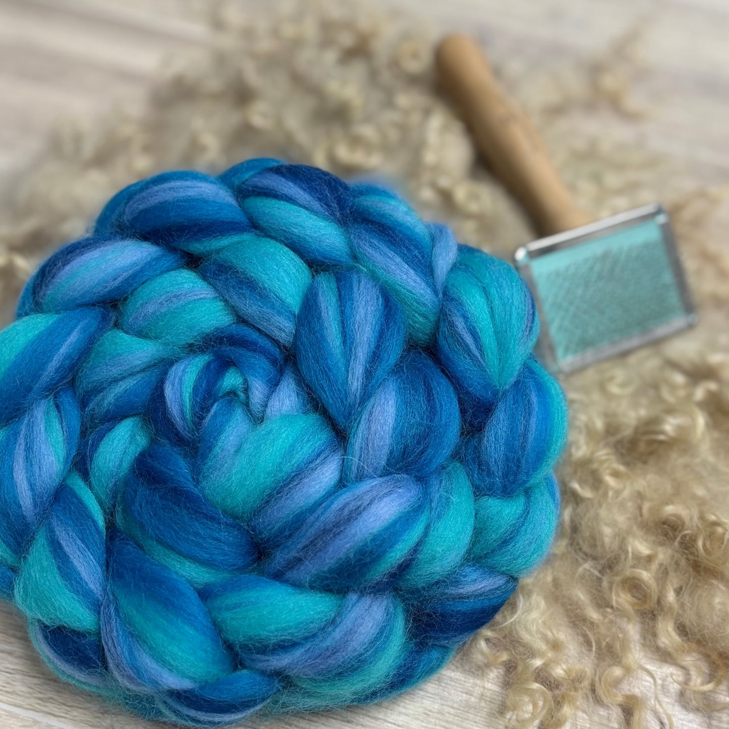Tranquil - Blue Merino Wool - spinning fiber for beginners