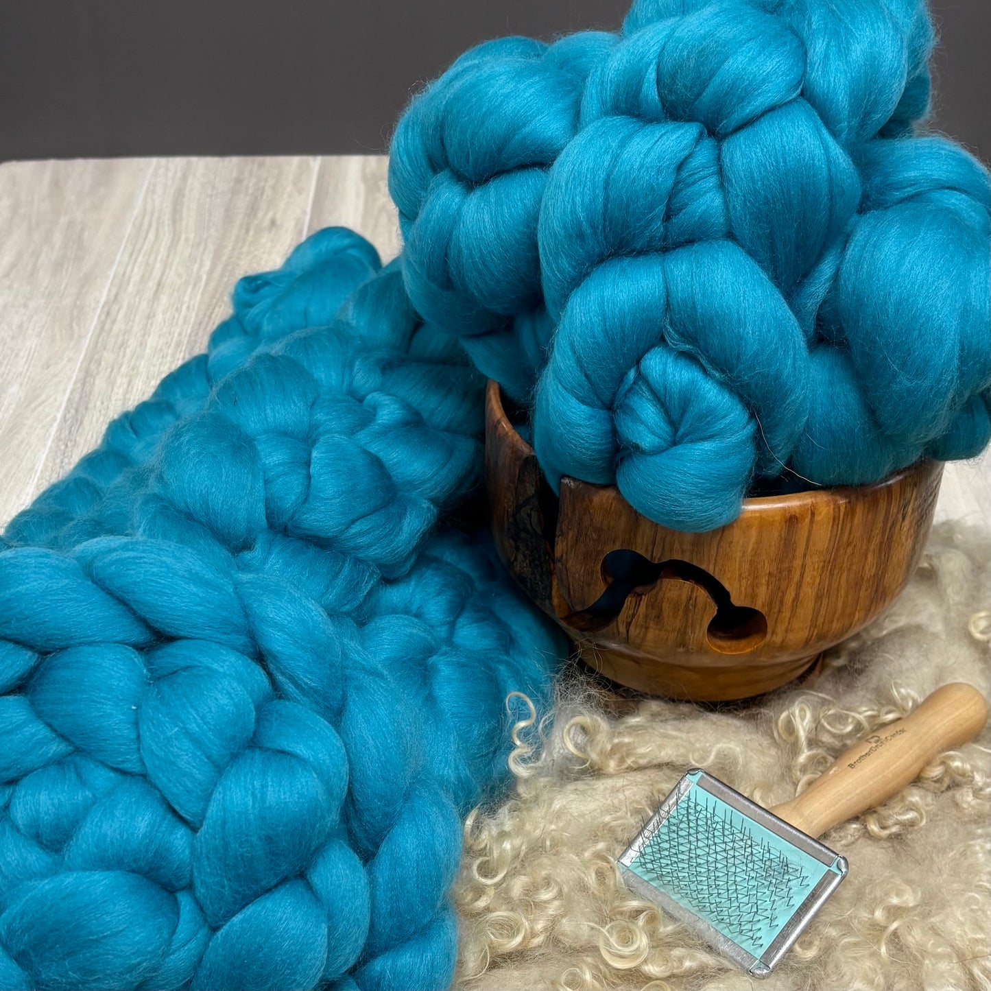 Turquoise Superfine Merino Wool Combed Top - Roving - Spinning Fiber for Spinning Wheel