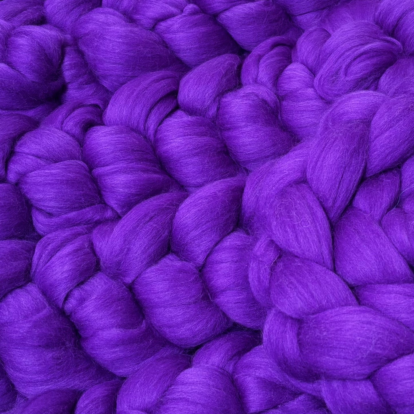 Violet Superfine Merino Spinning Wool - Spinning fiber for beginners