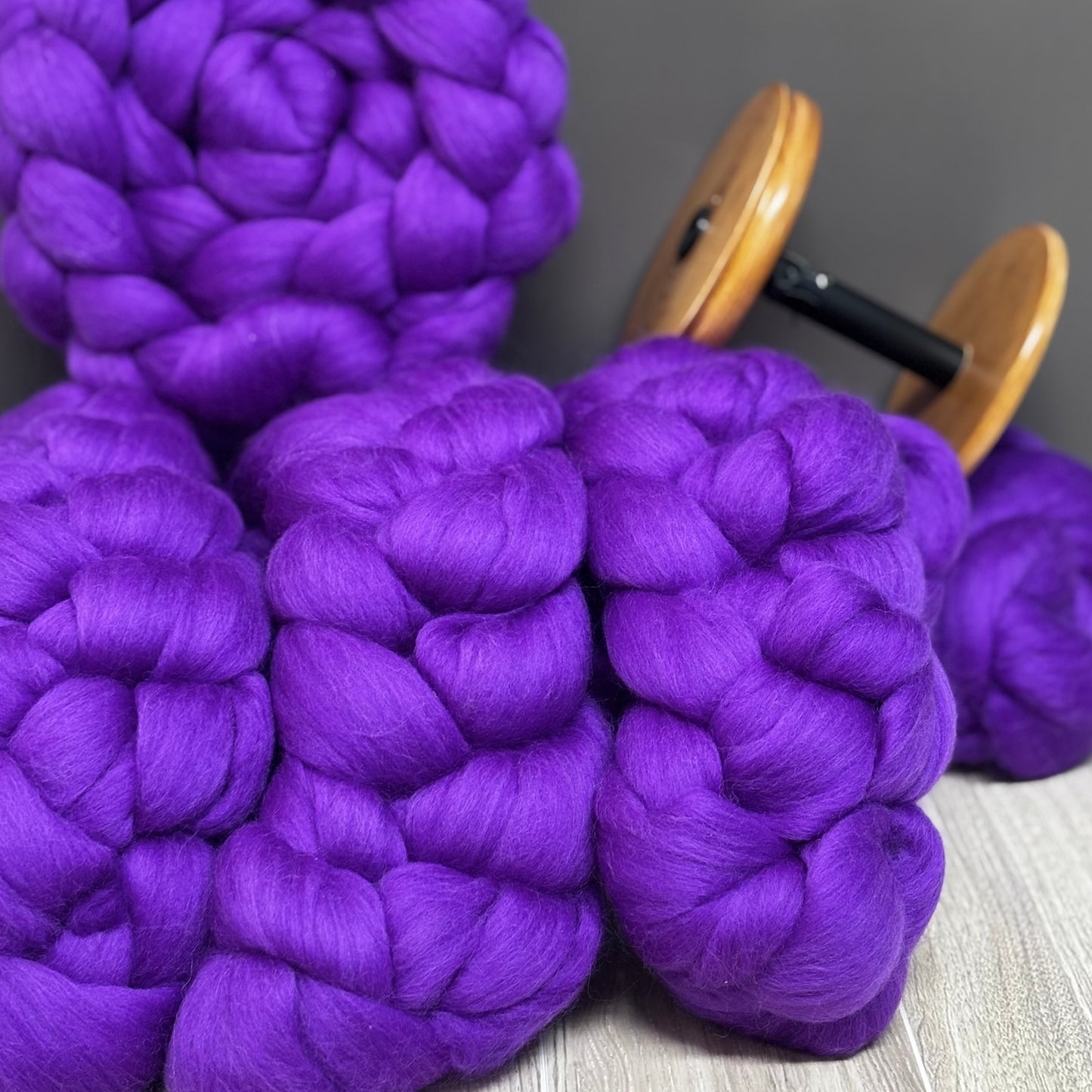 Violet Superfine Merino Spinning Wool - Spinning fiber for beginners